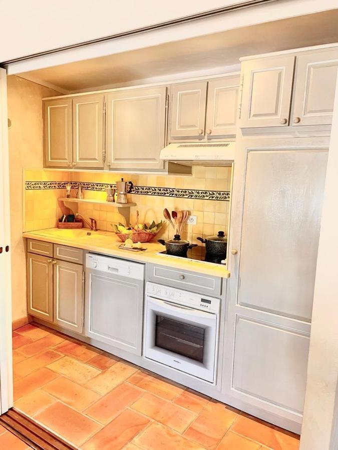 Chez Camille Apartment Сен Тропе Екстериор снимка
